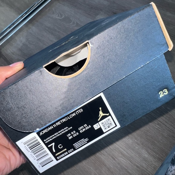 JORDAN 11 LOW 7C - Picture 4 of 5